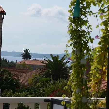 Apartments Dami - 100M From The Sea Orebic Exterior photo