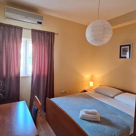 Apartments Dami - 100M From The Sea Orebic Exterior photo