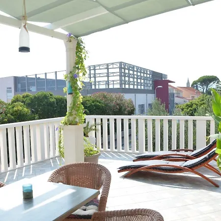 Apartments Dami - 100M From The Sea Orebic Exterior photo