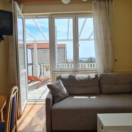 Apartments Dami - 100M From The Sea Orebic Exterior photo