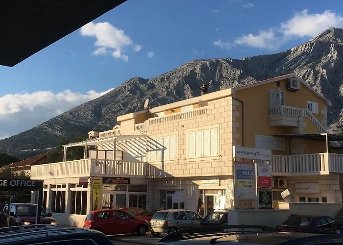 Apartments Dami - 100M From The Sea